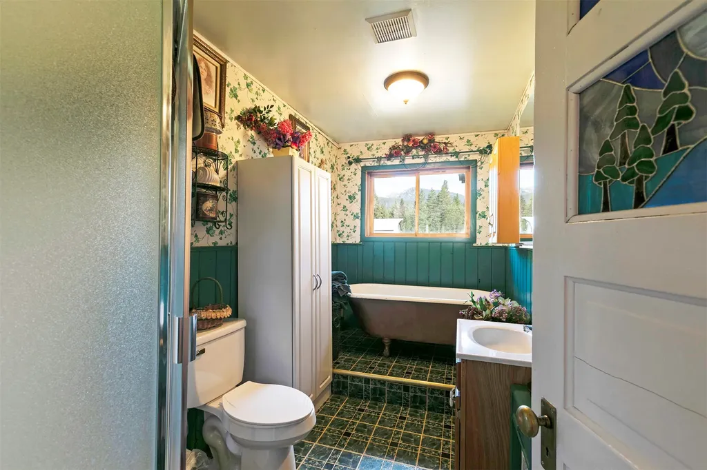 158 Trapper Creek Road Darby MT 59829