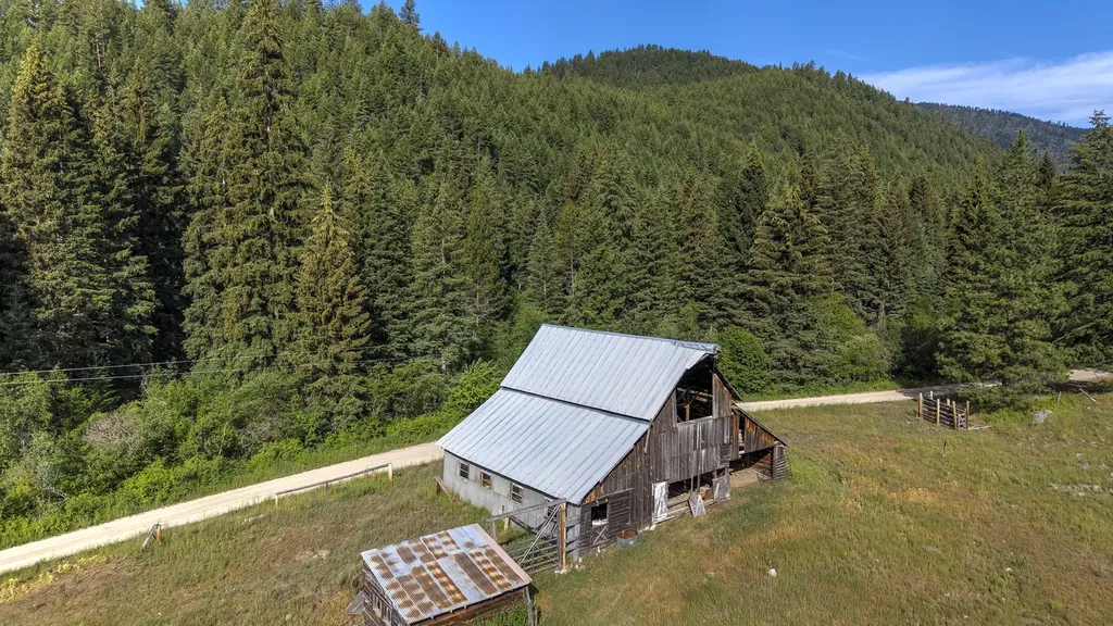 158 Trapper Creek Road Darby MT 59829