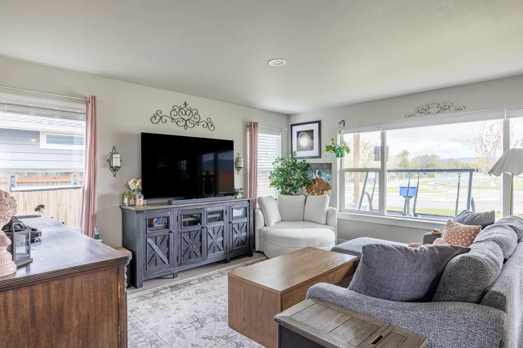 4873 Siren Road Missoula MT 59808