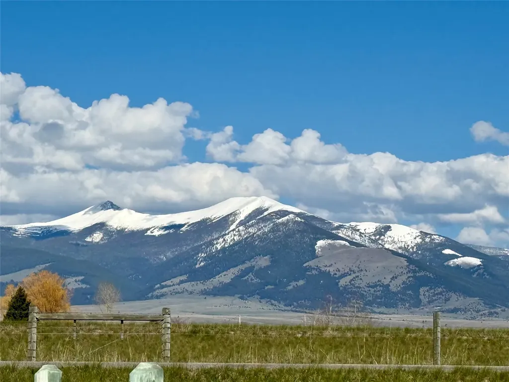 47 Tristan River Lane Deer Lodge MT 59722