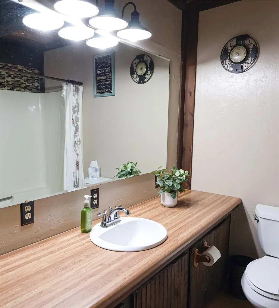 5449 Mt-83 N Seeley Lake MT 59868