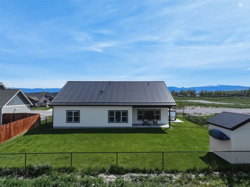 3585 Trading Post Lane Stevensville MT 59870