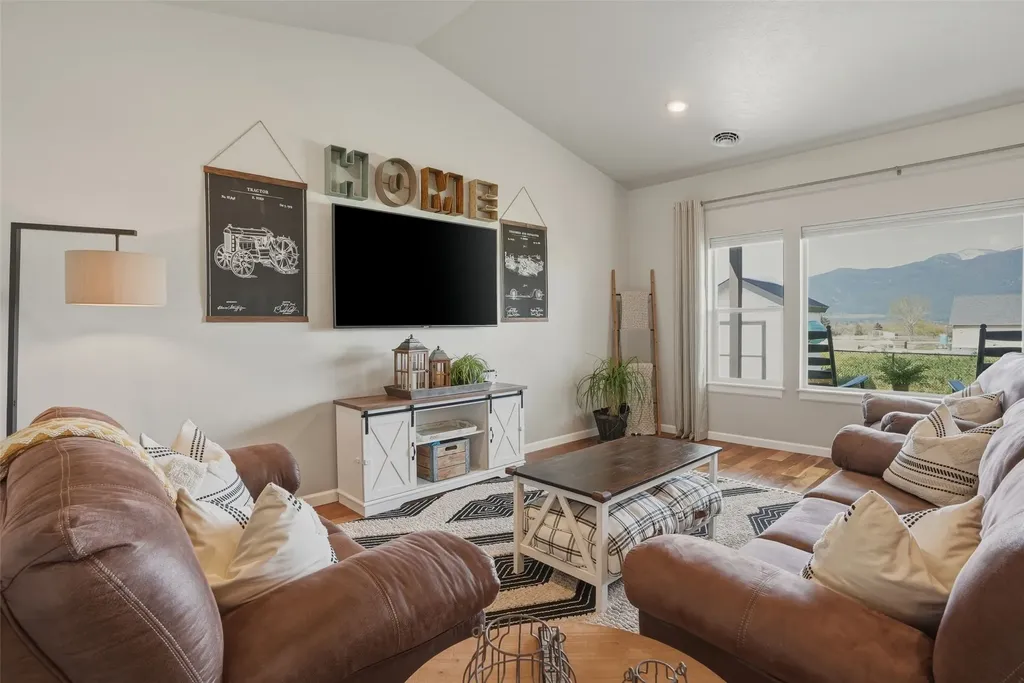 3585 Trading Post Lane Stevensville MT 59870