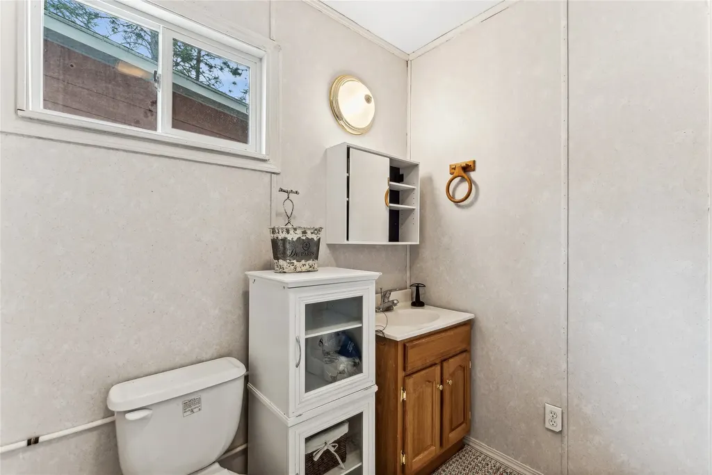 485 Ridge Loop Road Rexford MT 59930