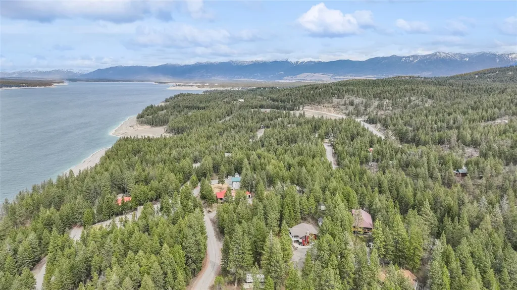 485 Ridge Loop Road Rexford MT 59930