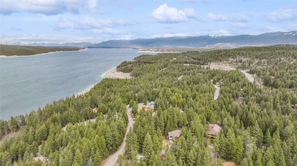 485 Ridge Loop Road Rexford MT 59930
