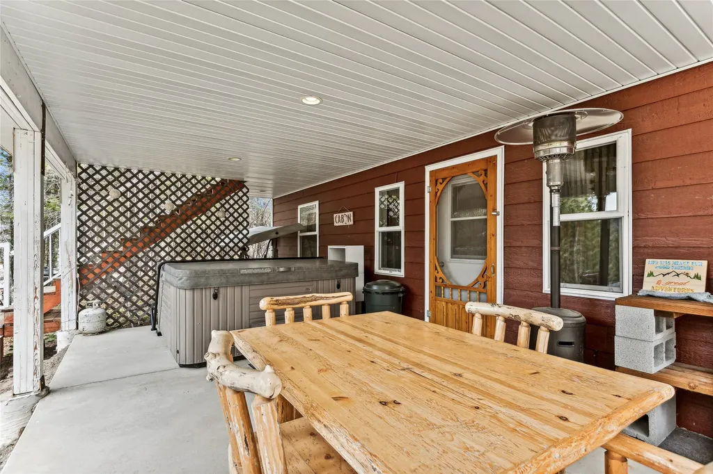 485 Ridge Loop Road Rexford MT 59930