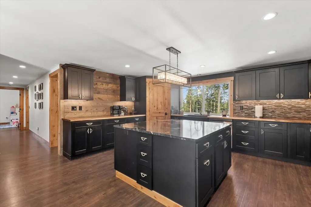 230 Mcmannamy Draw Kalispell MT 59901