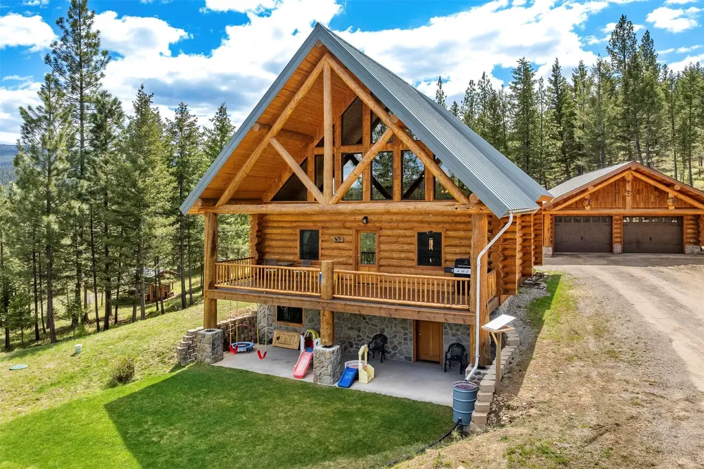 35800 Cat Face Road Bonner MT 59823
