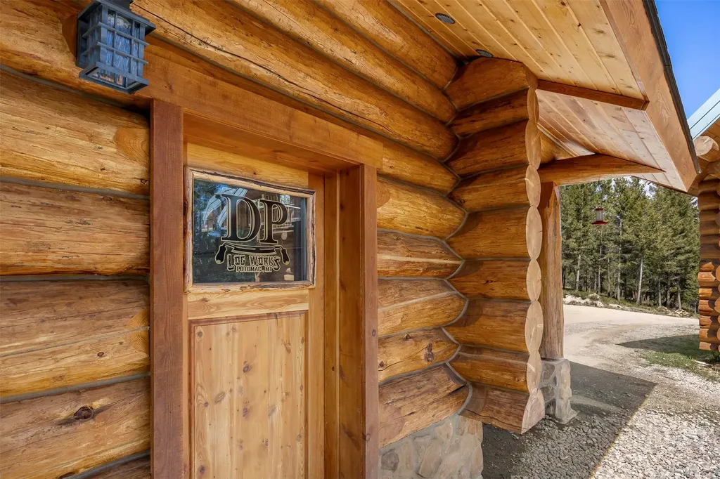 35800 Cat Face Road Bonner MT 59823
