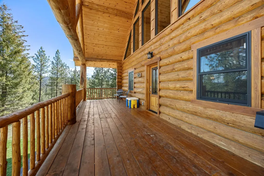 35800 Cat Face Road Bonner MT 59823