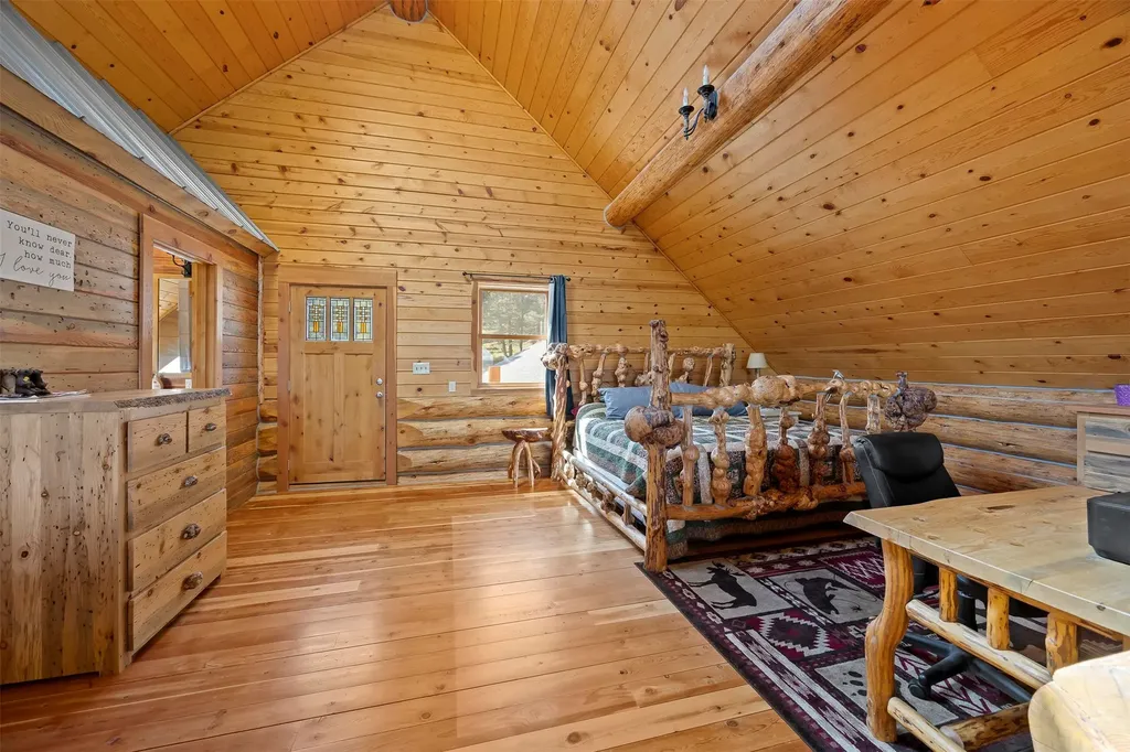 35800 Cat Face Road Bonner MT 59823