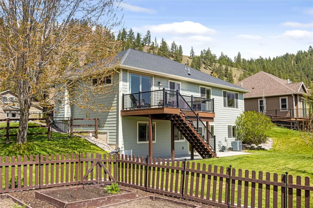 11178 Stella Blue Drive Lolo MT 59847