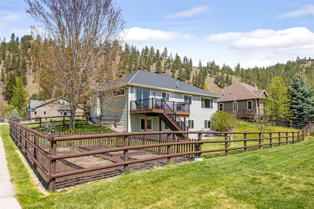 11178 Stella Blue Drive Lolo MT 59847