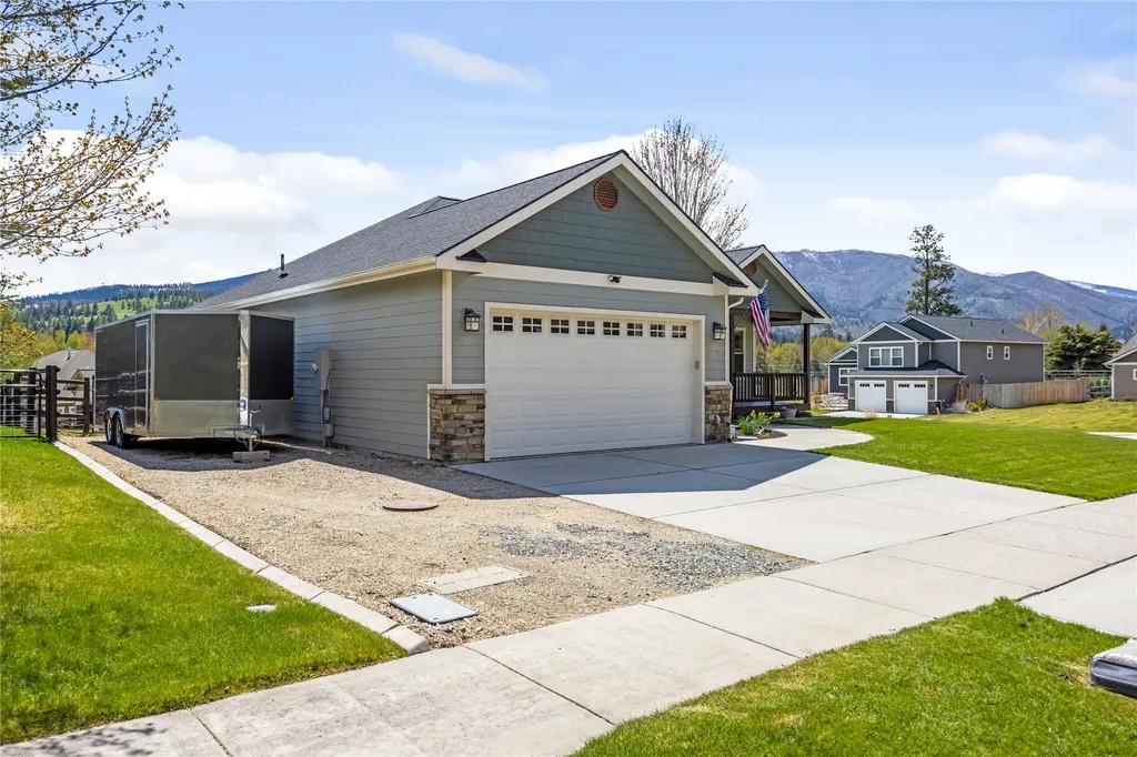 11178 Stella Blue Drive Lolo MT 59847