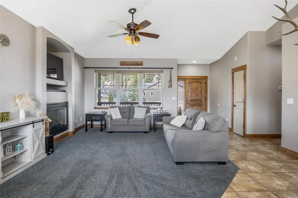 11178 Stella Blue Drive Lolo MT 59847