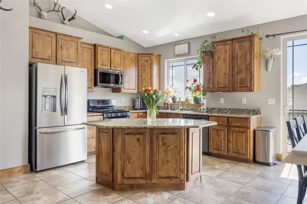 11178 Stella Blue Drive Lolo MT 59847