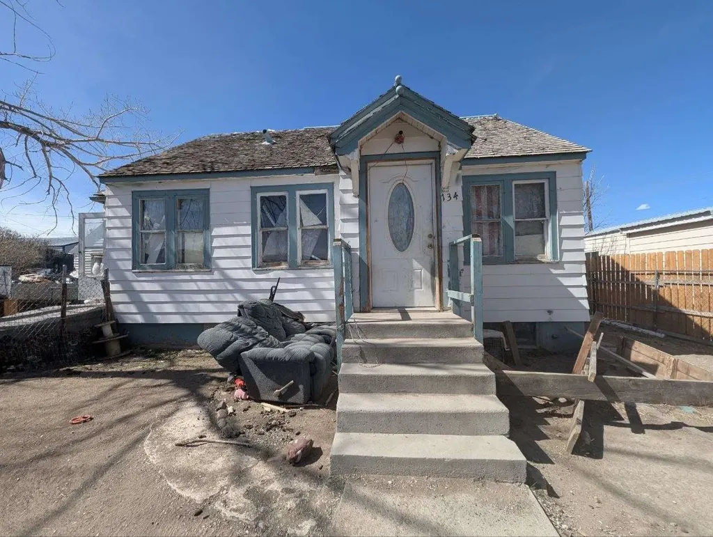134 5th Avenue NE Cut Bank MT 59427