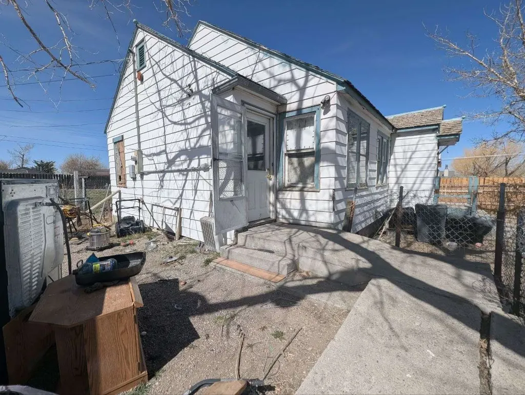 134 5th Avenue NE Cut Bank MT 59427