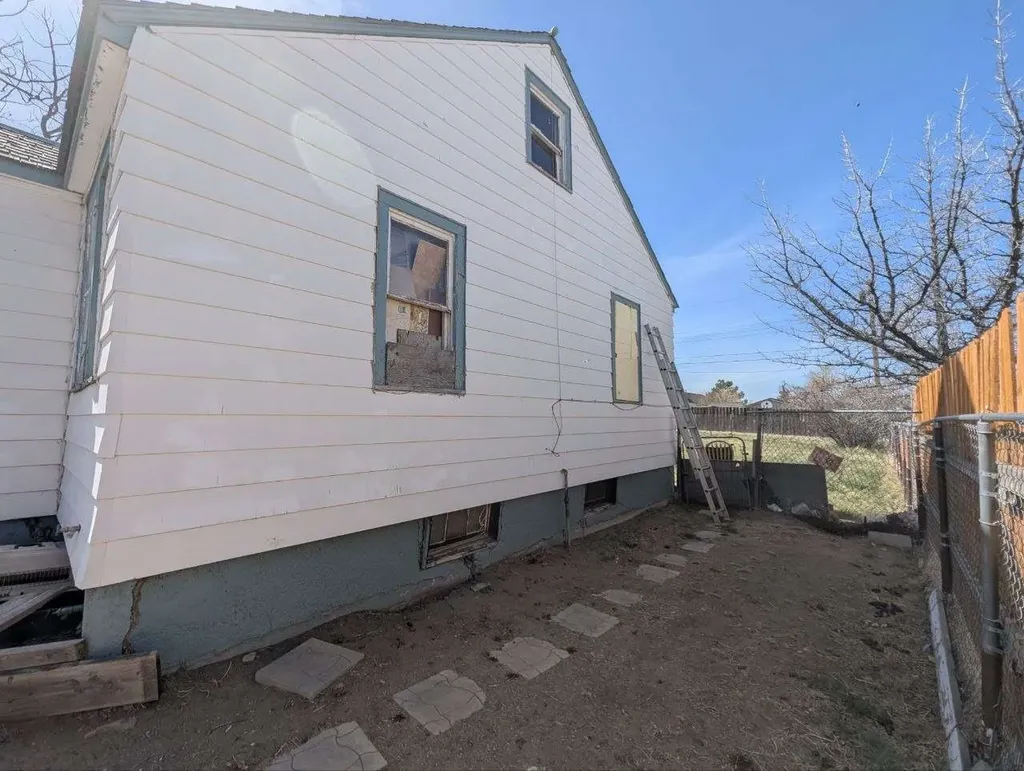 134 5th Avenue NE Cut Bank MT 59427