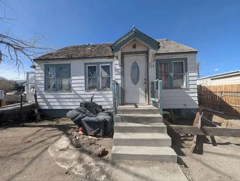 134 5TH Avenue NE Cut Bank MT 59427