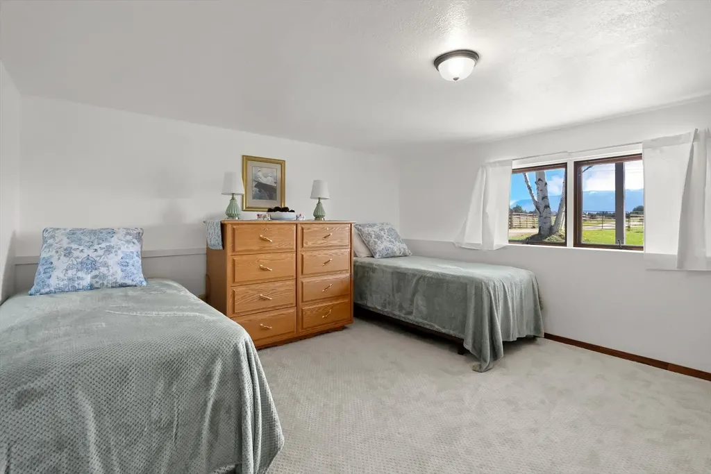 3296 Whitefish Stage Kalispell MT 59901