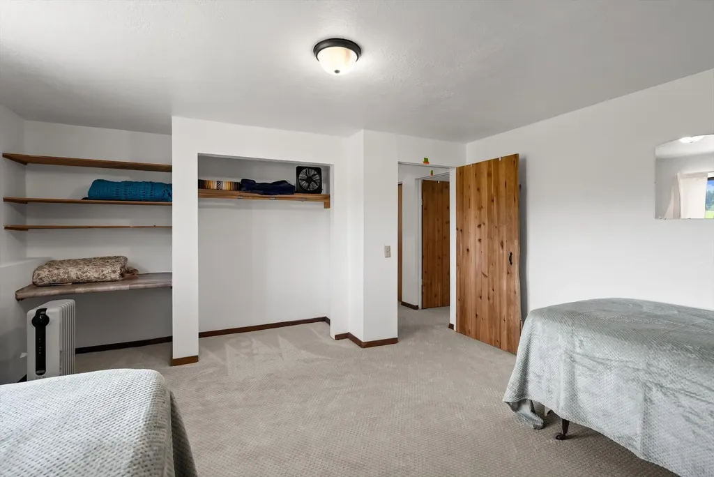 3296 Whitefish Stage Kalispell MT 59901
