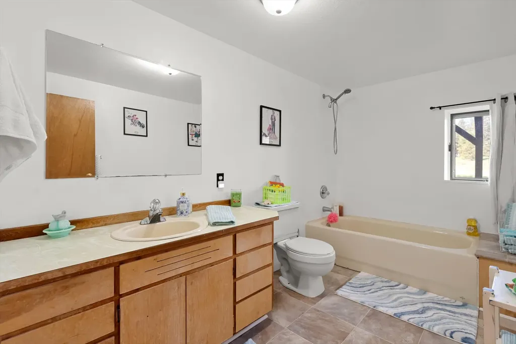 3296 Whitefish Stage Kalispell MT 59901