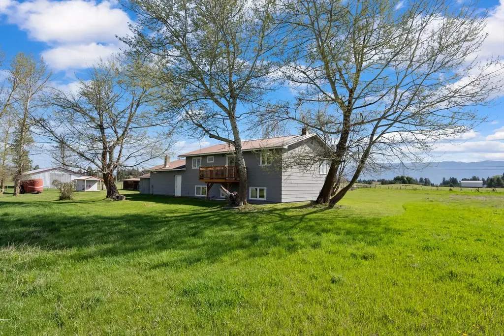 3296 Whitefish Stage Kalispell MT 59901