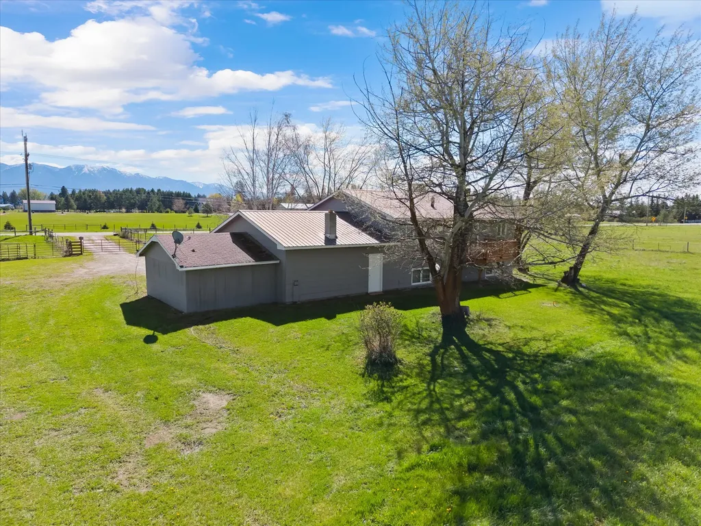 3296 Whitefish Stage Kalispell MT 59901