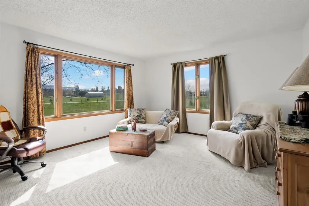 3296 Whitefish Stage Kalispell MT 59901
