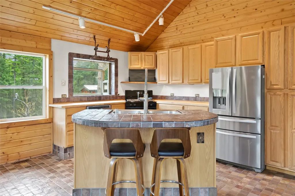 169 Double Lake Lane Kalispell MT 59901