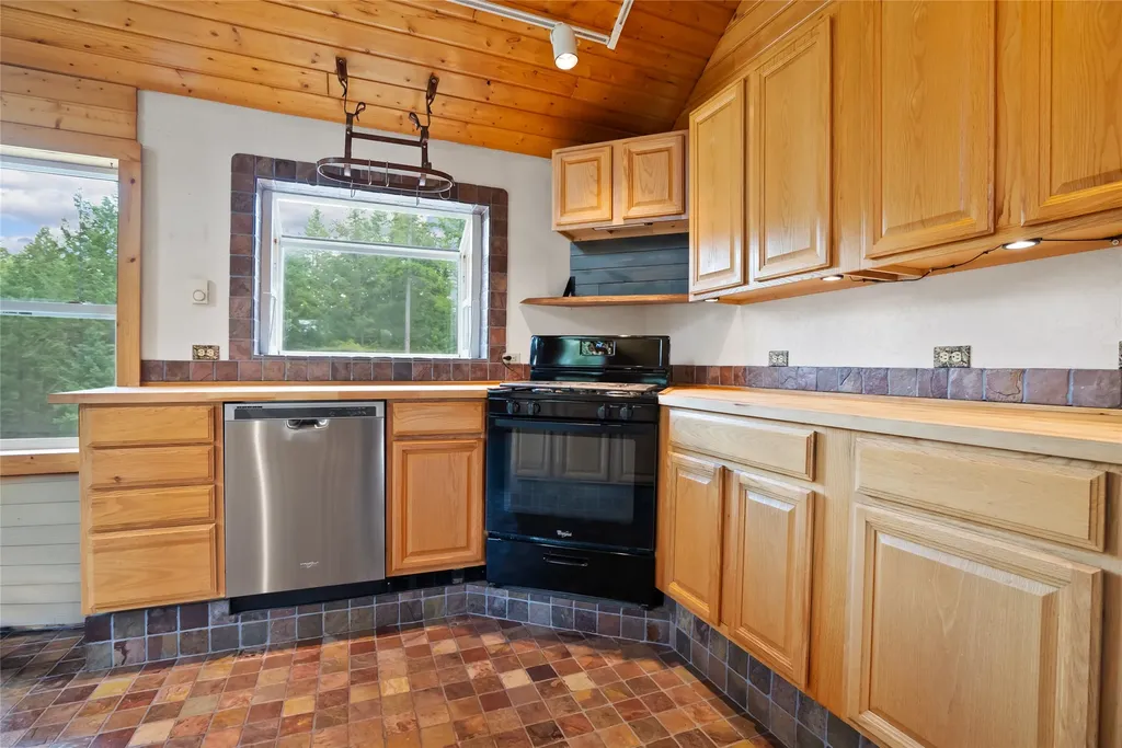 169 Double Lake Lane Kalispell MT 59901