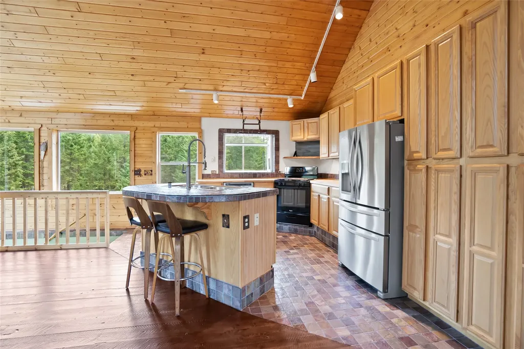 169 Double Lake Lane Kalispell MT 59901