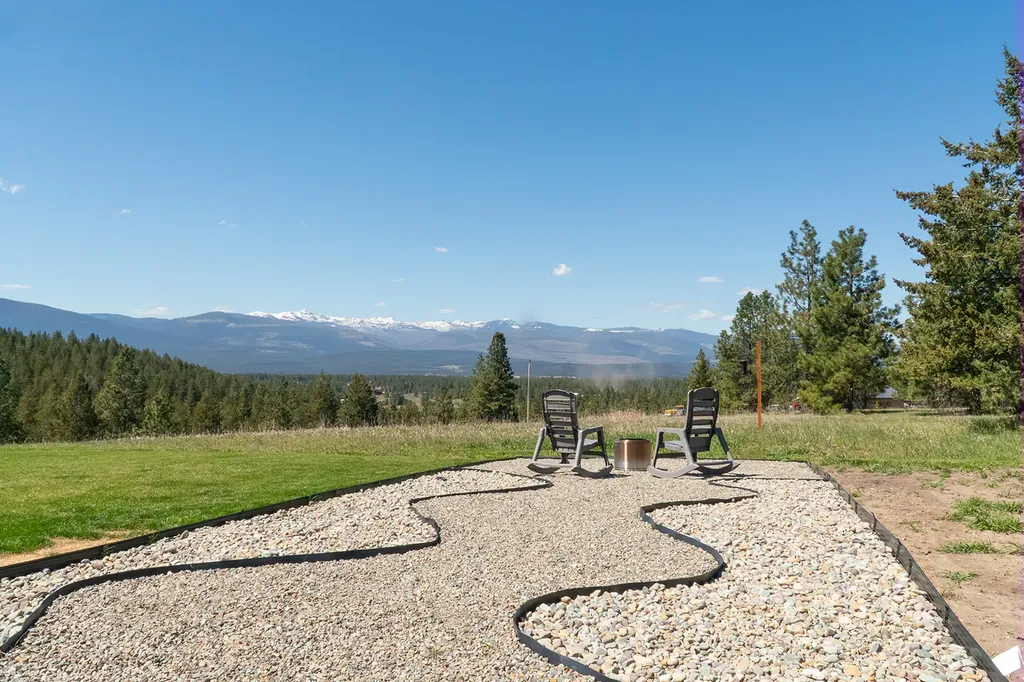 117 Happy Hollow Eureka MT 59917