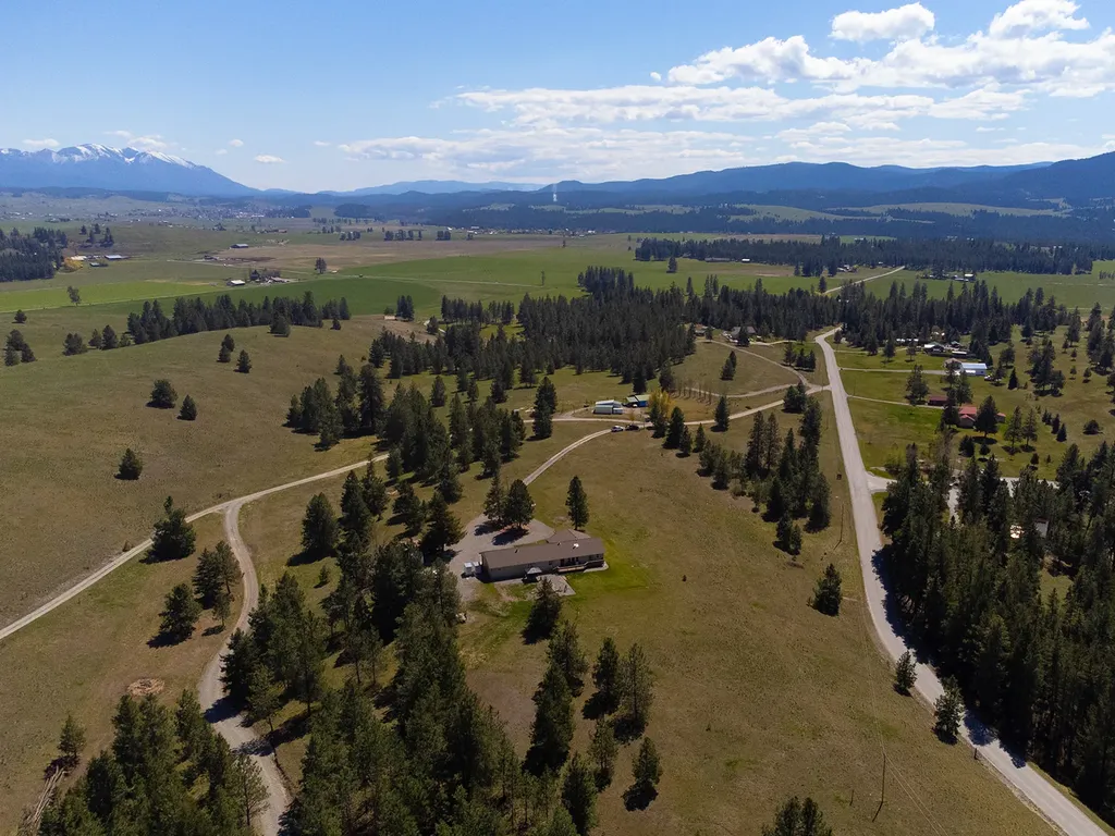 117 Happy Hollow Eureka MT 59917