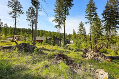109 Bay Court Lakeside MT 59922