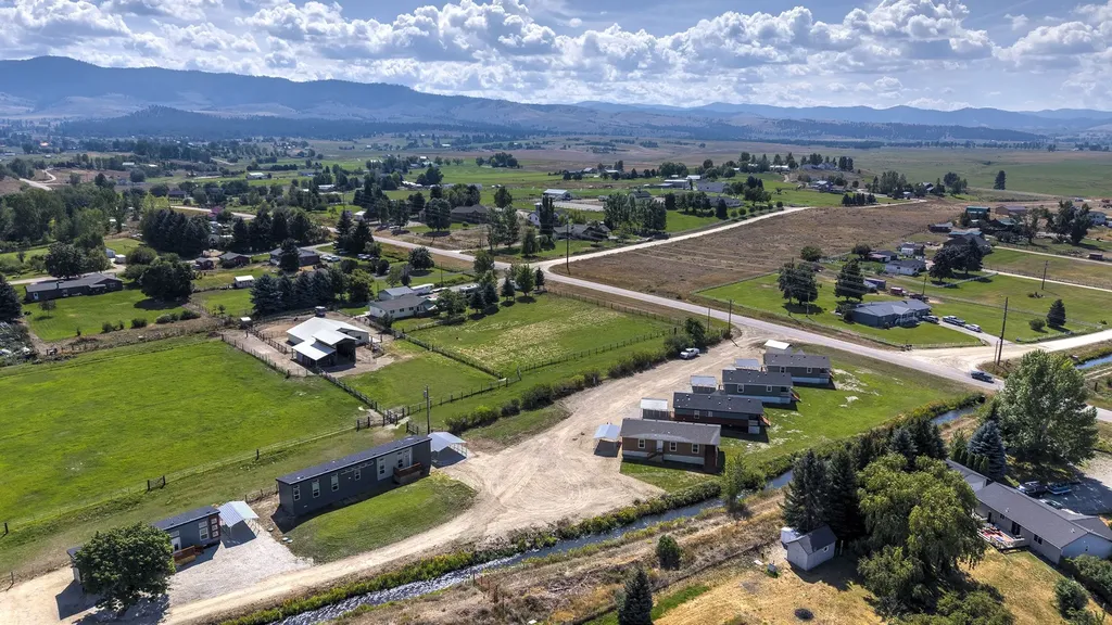 514 Hamilton Heights Road Corvallis MT 59828