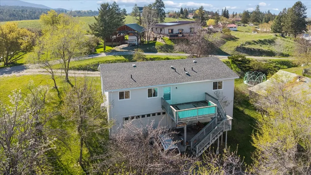 112 6th Avenue E Eureka MT 59917