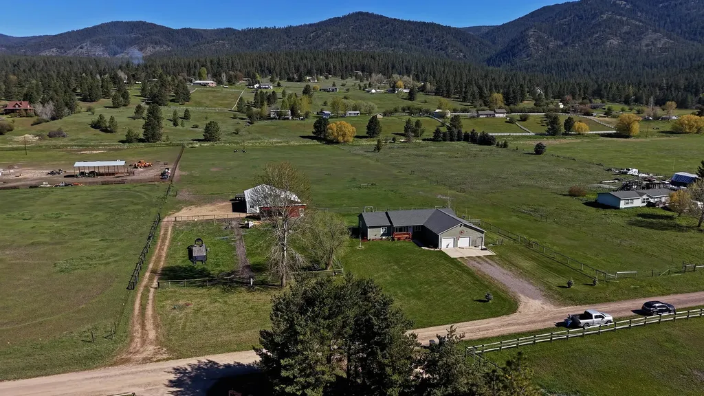 18780 Moonlight Drive Frenchtown MT 59834