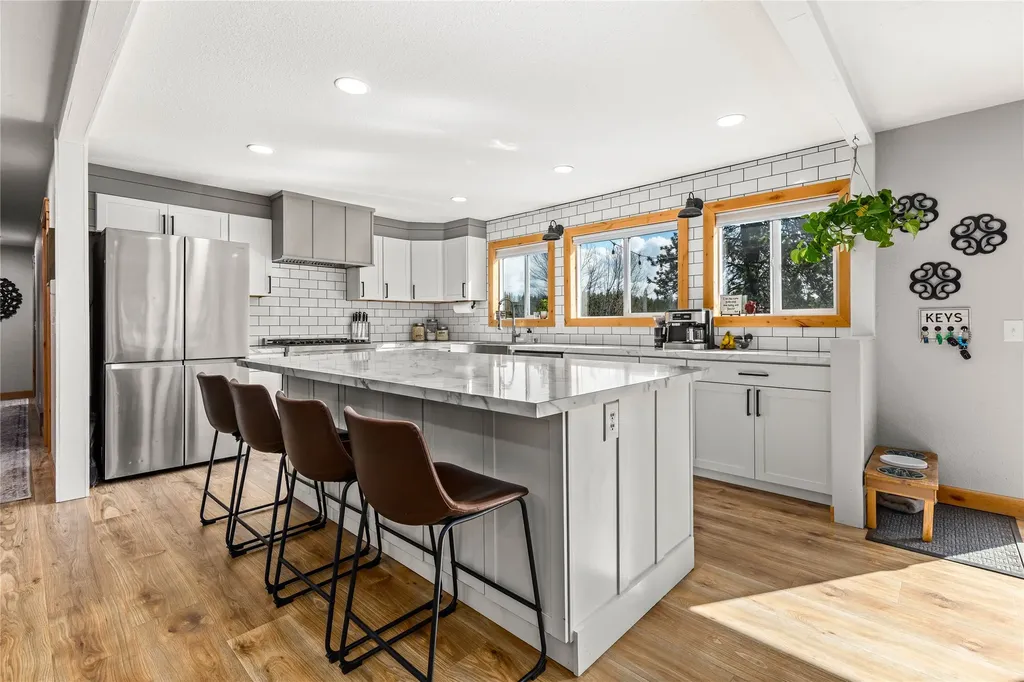 14880 Big Horn Road Huson MT 59846