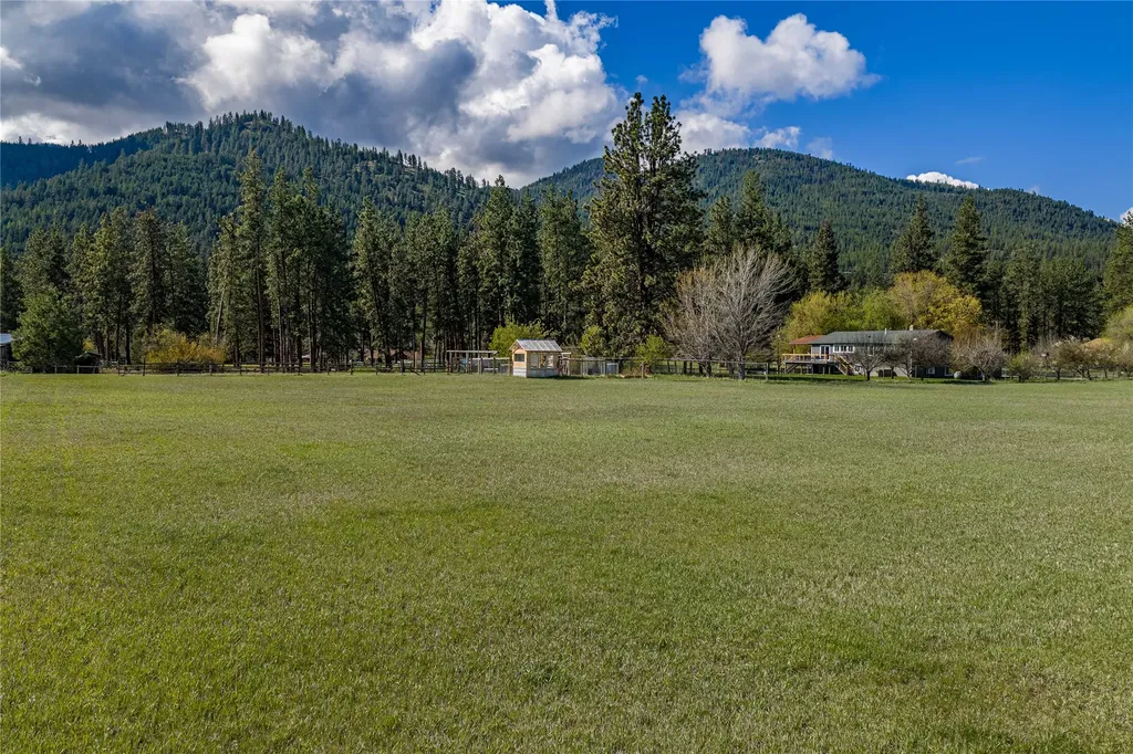 14880 Big Horn Road Huson MT 59846
