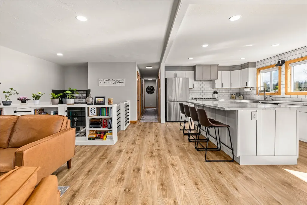 14880 Big Horn Road Huson MT 59846