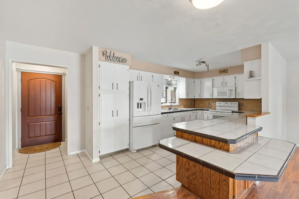 1130 Echo Lake Road Bigfork MT 59911