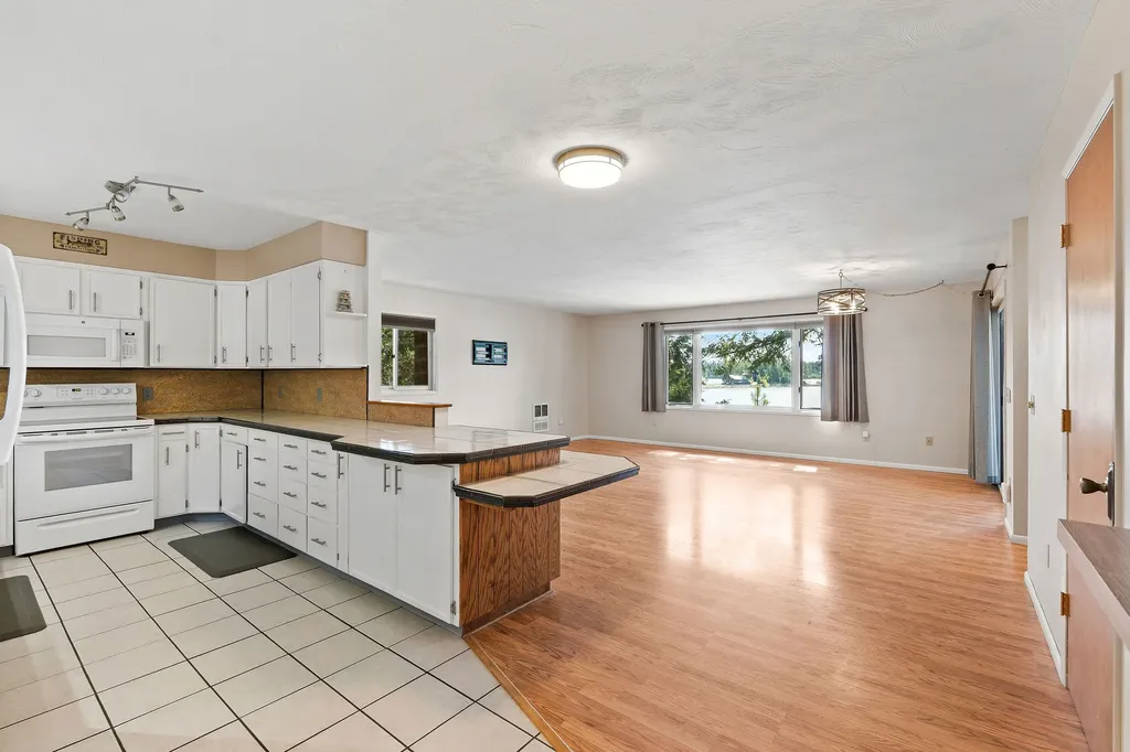 1130 Echo Lake Road Bigfork MT 59911