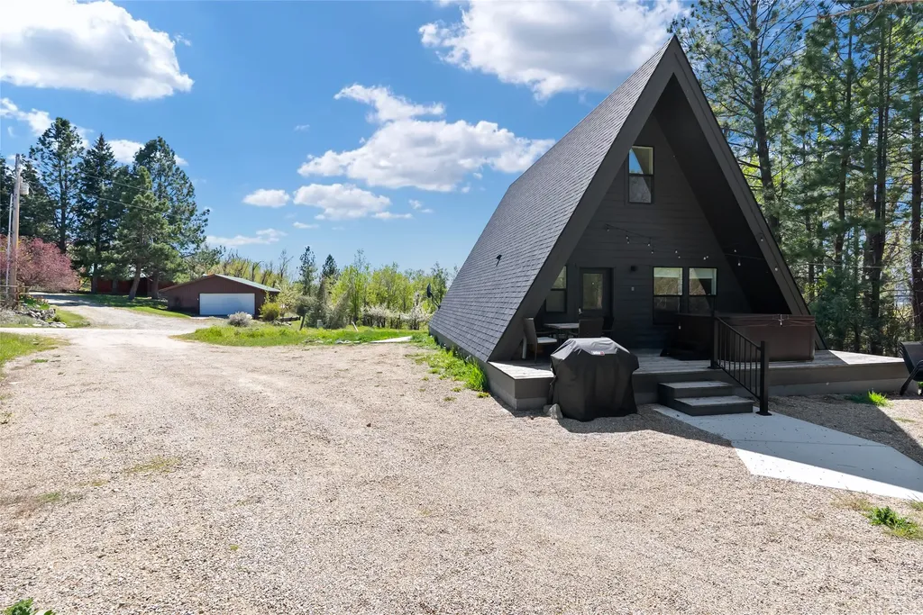 3205 Quiet Place Stevensville MT 59870