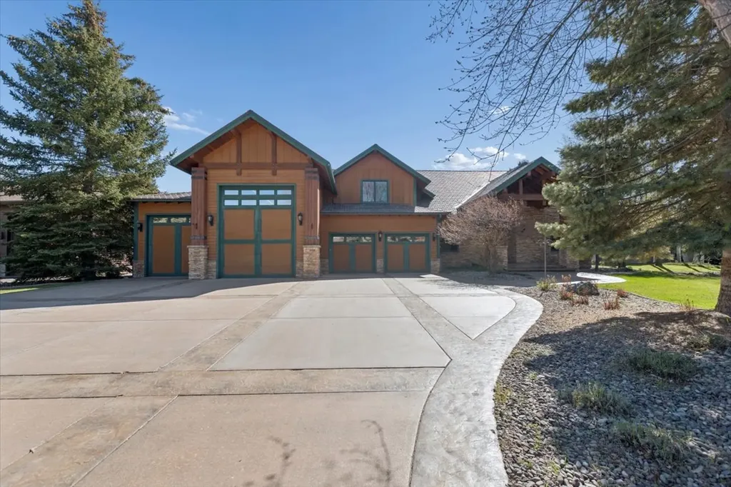 307 Canal Street Bigfork MT 59911
