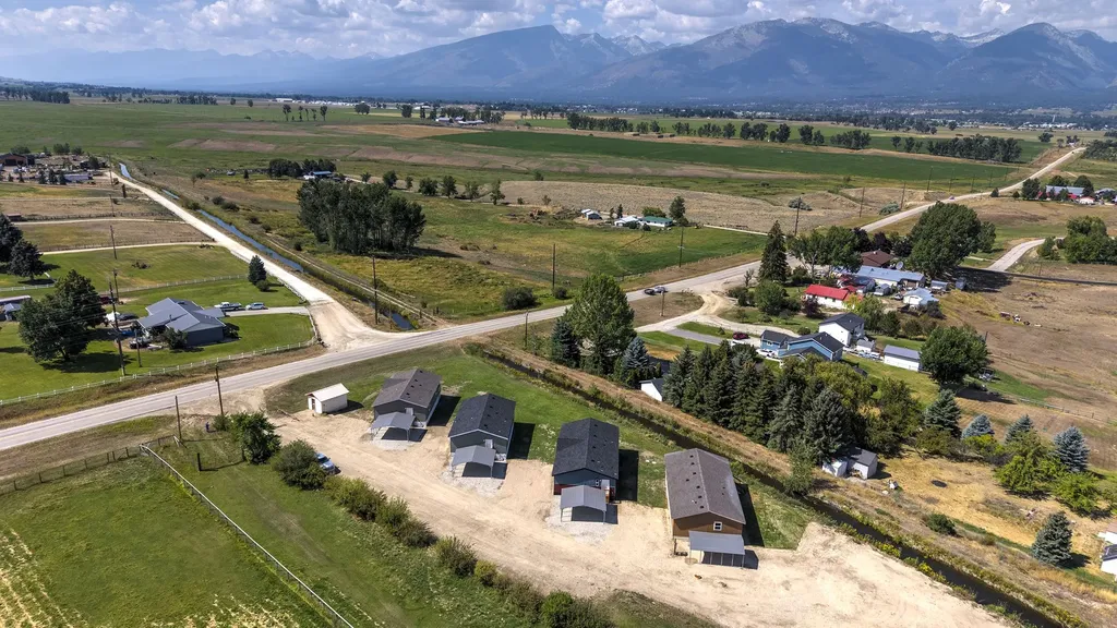 514 Hamilton Heights Road Corvallis MT 59828