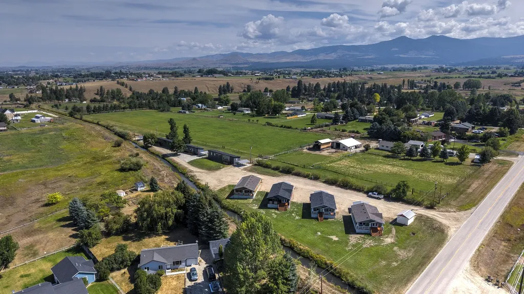 514 Hamilton Heights Road Corvallis MT 59828