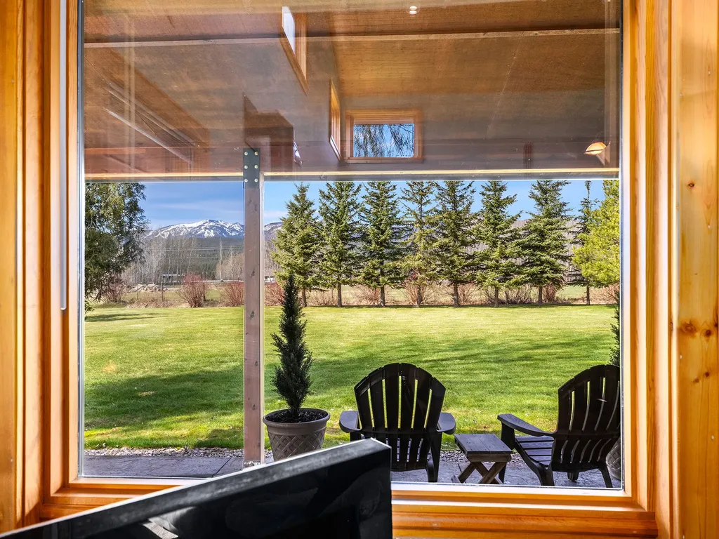 1455 E Edgewood Drive Whitefish MT 59937